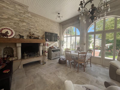 Maison - 182 m² - 4 pièces