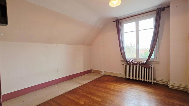 Maison - 105 m² - 5 pièces