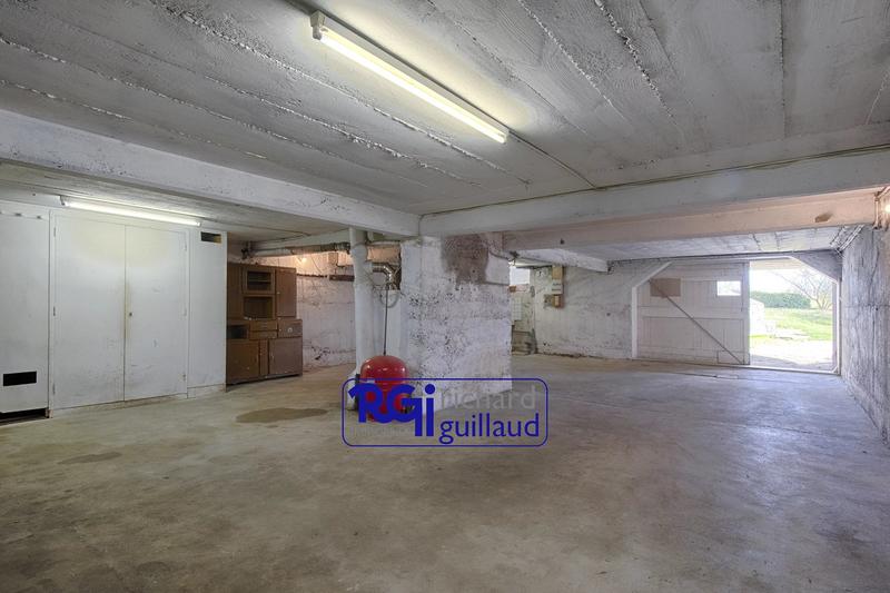 Maison - 200 m² - 7 pièces