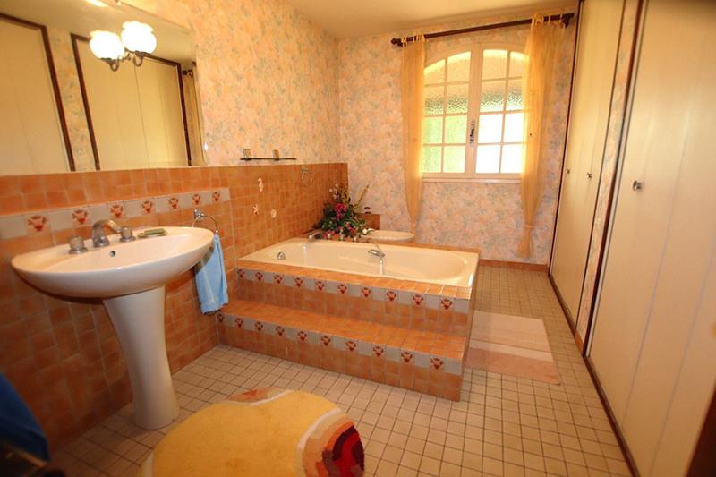 Villa - 165 m² - 6 pièces