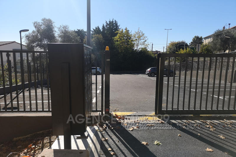 Parking / Garage - 13 m²