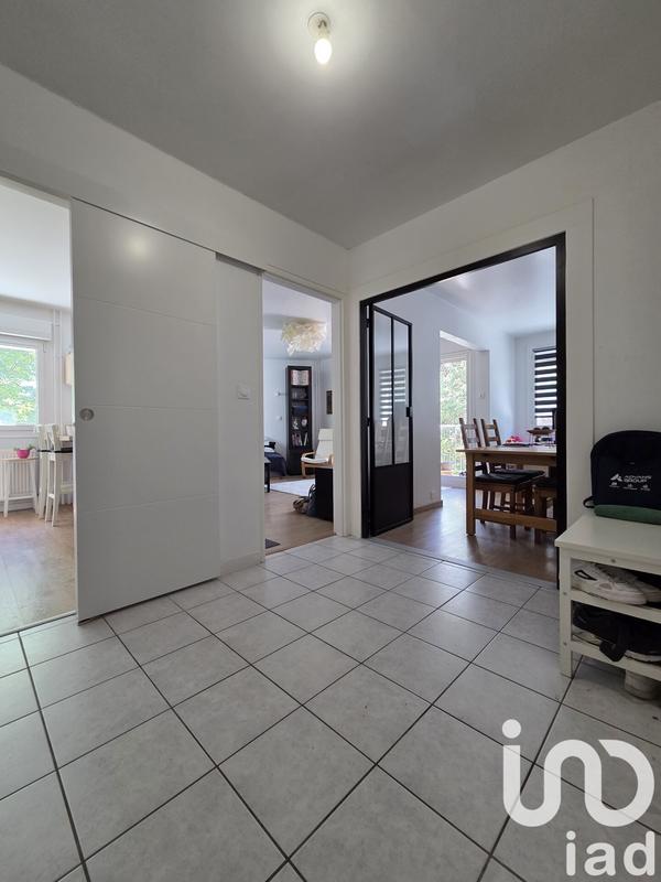 Appartement - 99 m² - 5 pièces