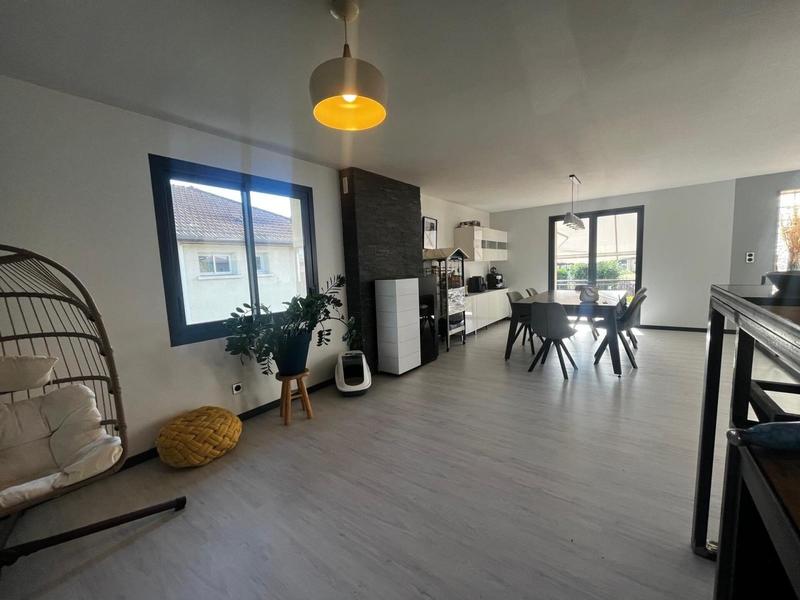 Maison - 188 m² - 6 pièces