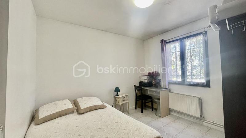 Maison traditionnelle - 97 m² - 5 pièces