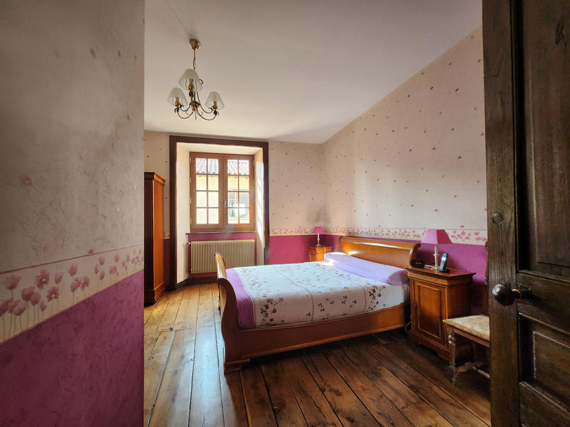 Maison - 95 m² - 5 pièces