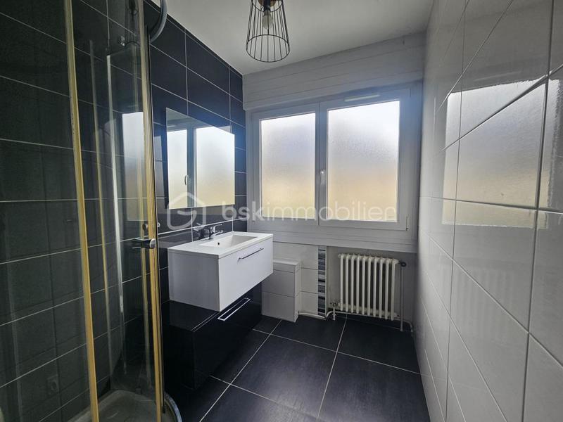 Appartement - 95 m² - 4 pièces