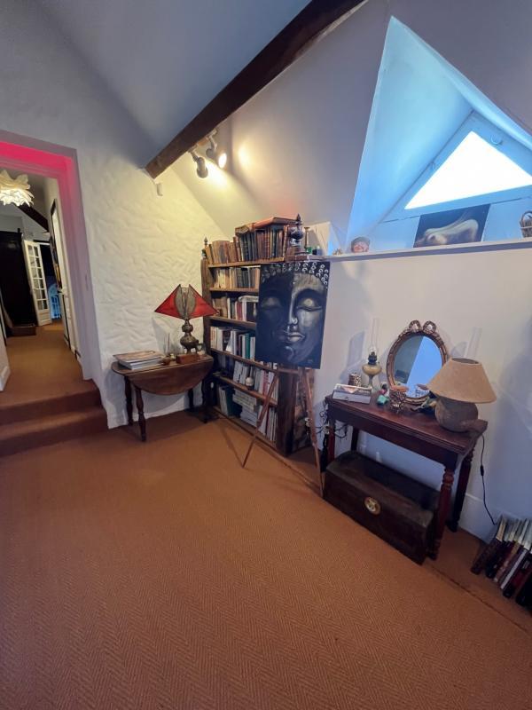 Propriété - 277 m² - 12 pièces