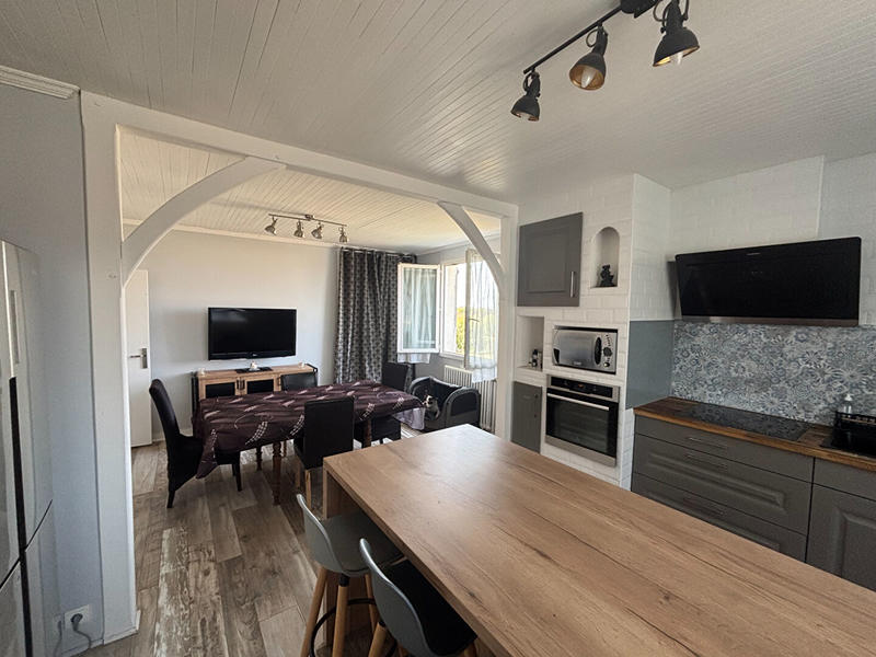 Maison - 180 m² - 7 pièces