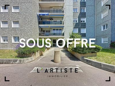 Appartement - 85 m² - 4 pièces