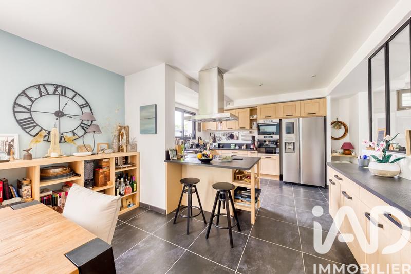 Maison - 166 m² - 6 pièces