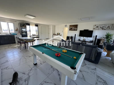 Maison - 136 m² - 5 pièces