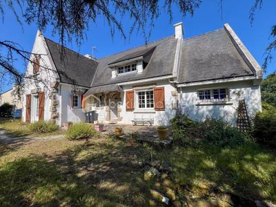 Maison - 166 m² - 7 pièces