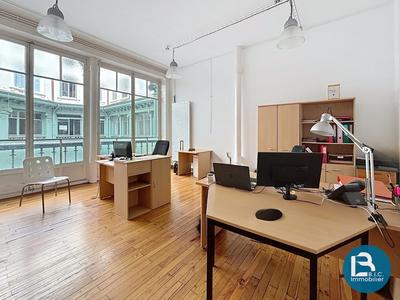 Local d'activités - 276 m²