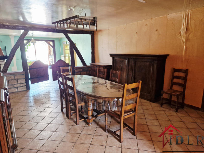 Maison - 220 m² - 7 pièces