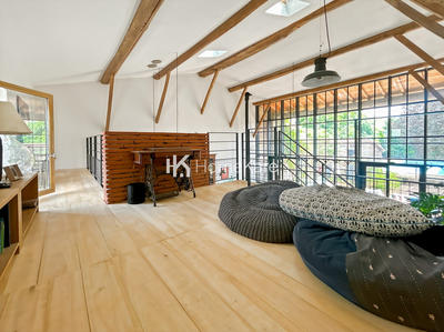 Maison - 435 m² - 10 pièces