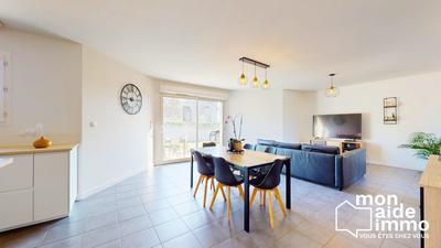 Maison - 101 m² - 5 pièces