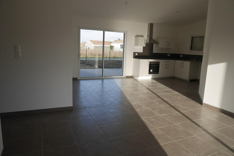 Maison - 85 m² - 4 pièces