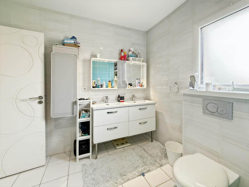 Maison - 180 m² - 6 pièces