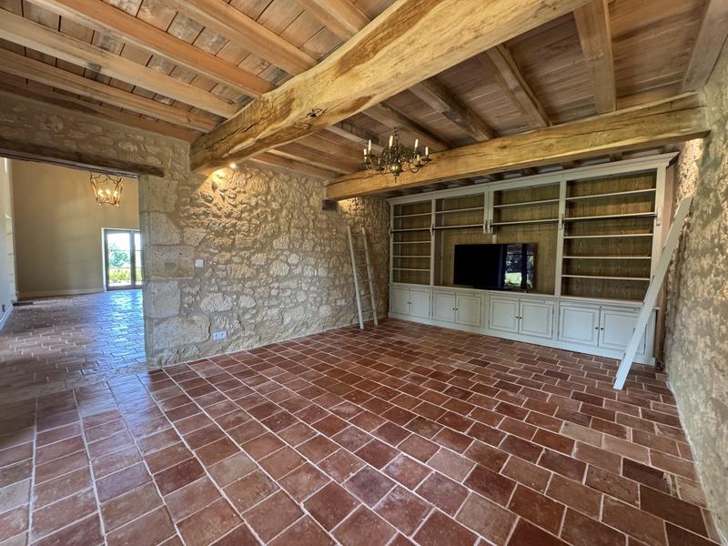 Maison - 445 m² - 10 pièces