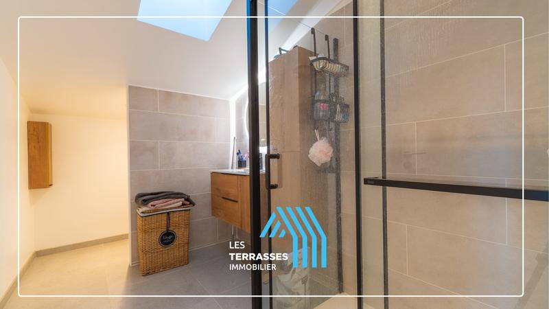 Maison traditionnelle - 82 m² - 4 pièces