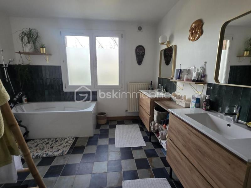 Maison - 139 m² - 6 pièces