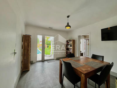 Maison - 93 m² - 4 pièces