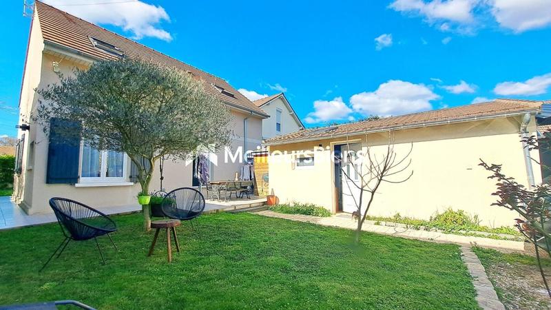 Maison - 106 m² - 6 pièces