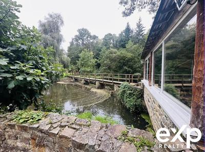 Maison - 310 m² - 8 pièces