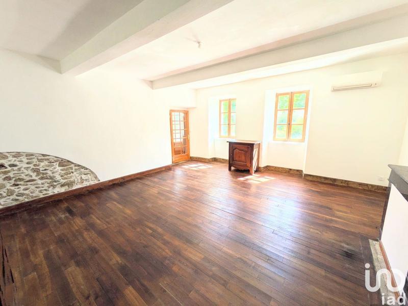 Maison - 237 m² - 6 pièces