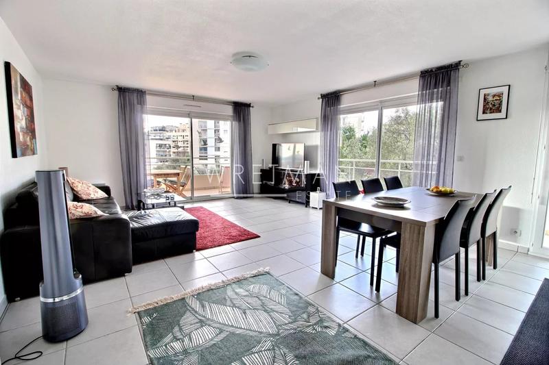 Appartement - 70 m² - 3 pièces