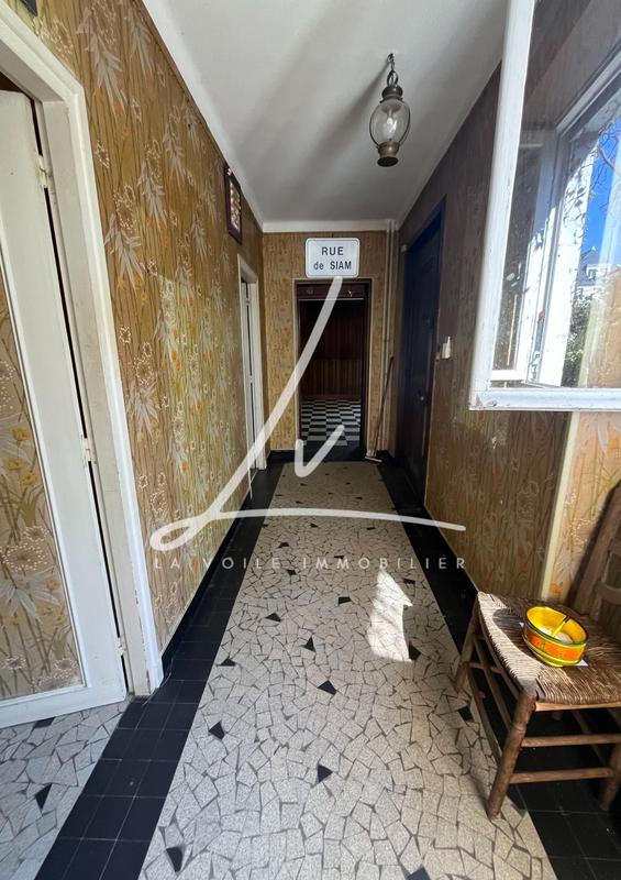 Maison - 190 m² - 10 pièces