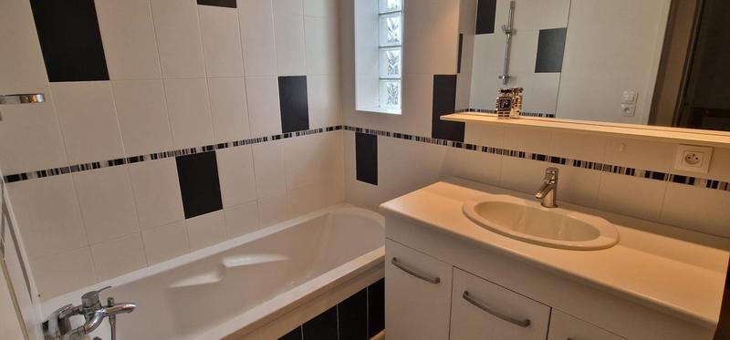 Pavillon - 103 m² - 4 pièces