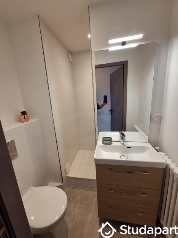 Chambre - 9 m² - 1 pièce