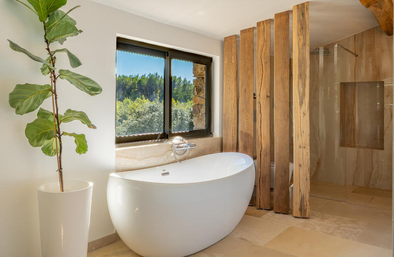 Bastide - 324 m² - 9 pièces