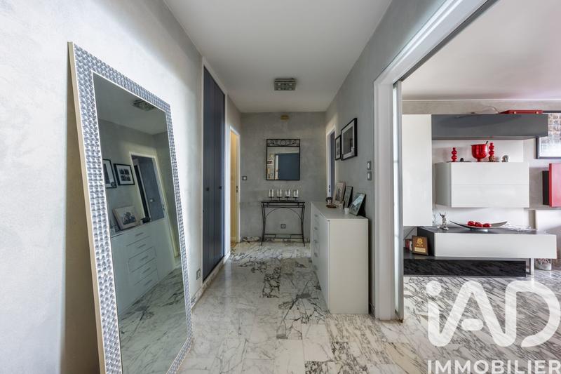 Appartement - 85 m² - 3 pièces