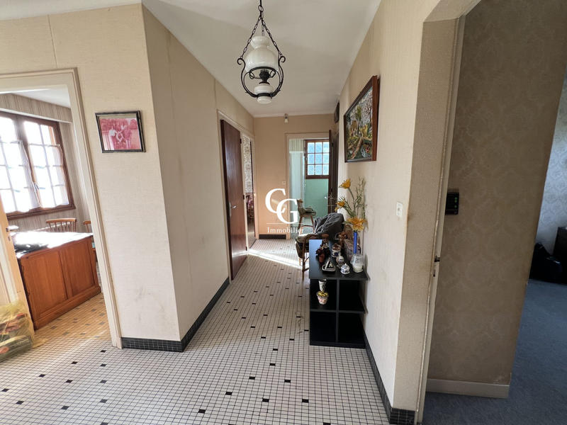 Maison - 96 m² - 5 pièces