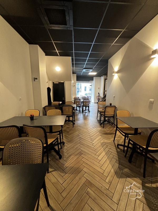 Fonds de commerce - Local commercial - 104 m²