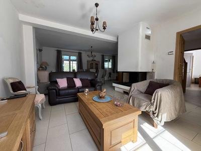 Maison - 140 m² - 5 pièces
