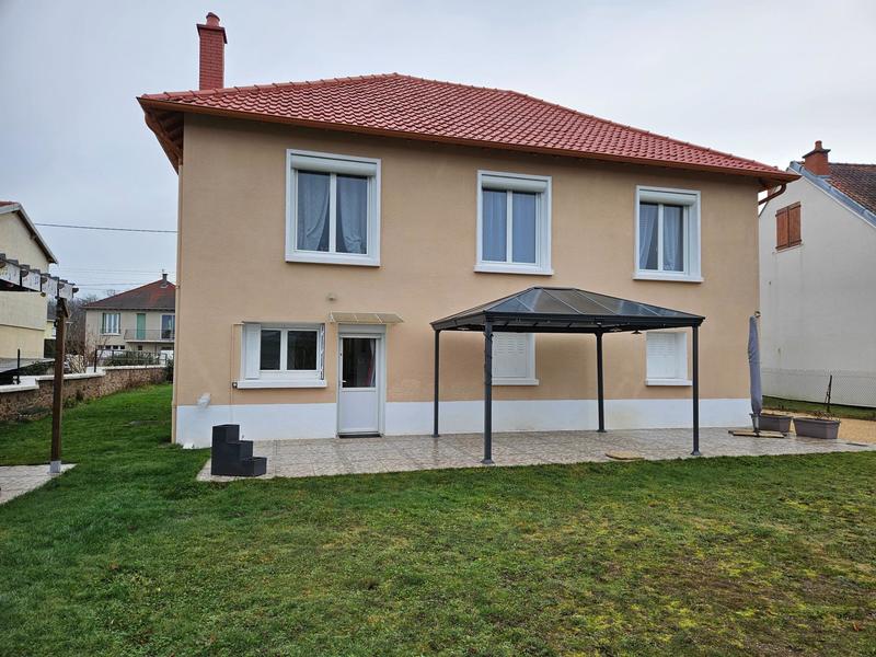 Maison - 115 m² - 6 pièces