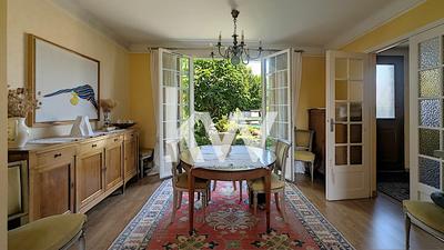 Maison - 179 m² - 7 pièces