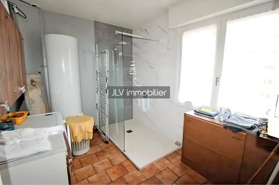 Maison - 150 m² - 8 pièces