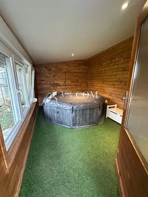 Maison de village - 160 m² - 8 pièces