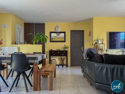 Maison traditionnelle - 140 m² - 6 pièces