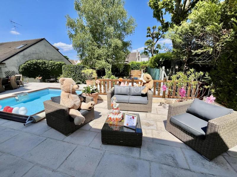 Maison - 179 m² - 6 pièces