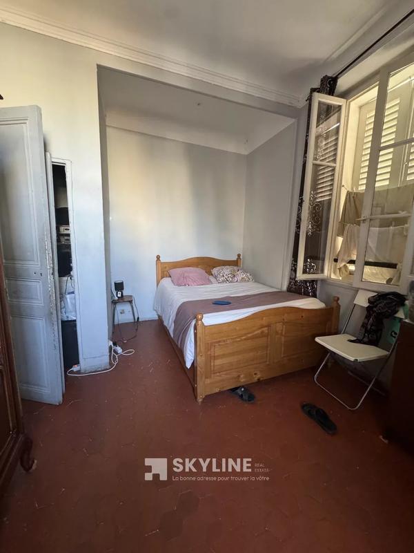 Immeuble - 170 m² - 6 pièces