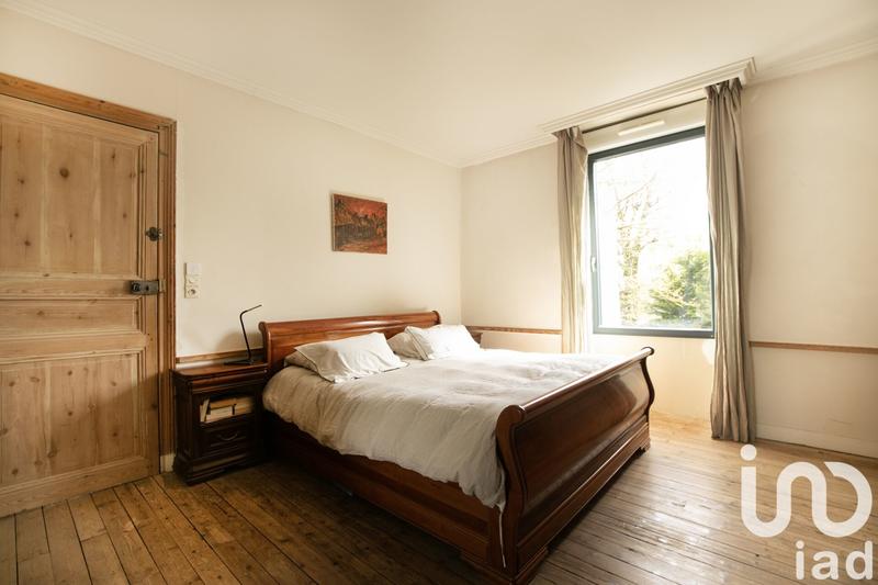 Maison - 247 m² - 8 pièces