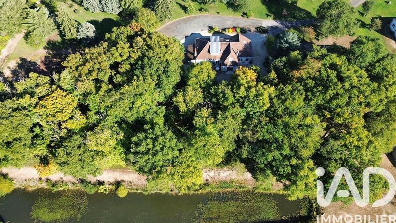 Maison - 228 m² - 11 pièces