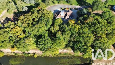 Maison - 228 m² - 11 pièces