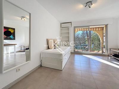 Studio - 27 m² - 1 pièce