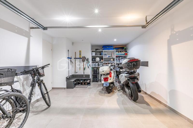 Appartement - 143 m² - 4 pièces